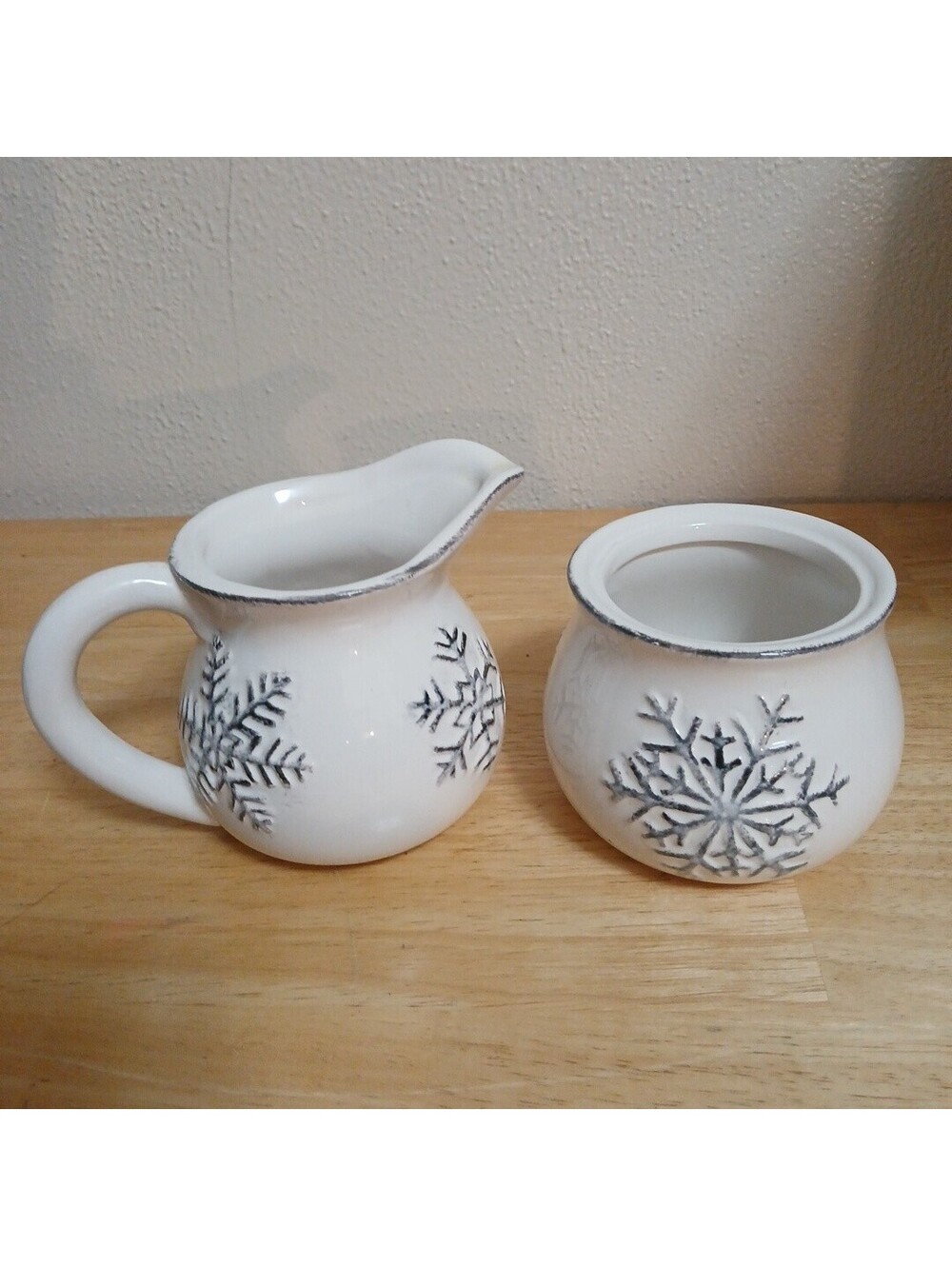 Collections White Ceramic Snowflake Creamer & Open Sugar Bowl Set – Holiday Chri